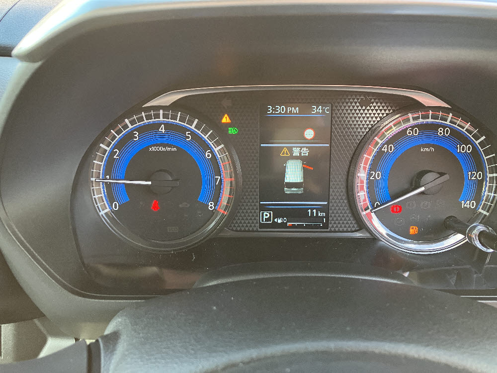 ニッサン　ルークス　X　13枚目