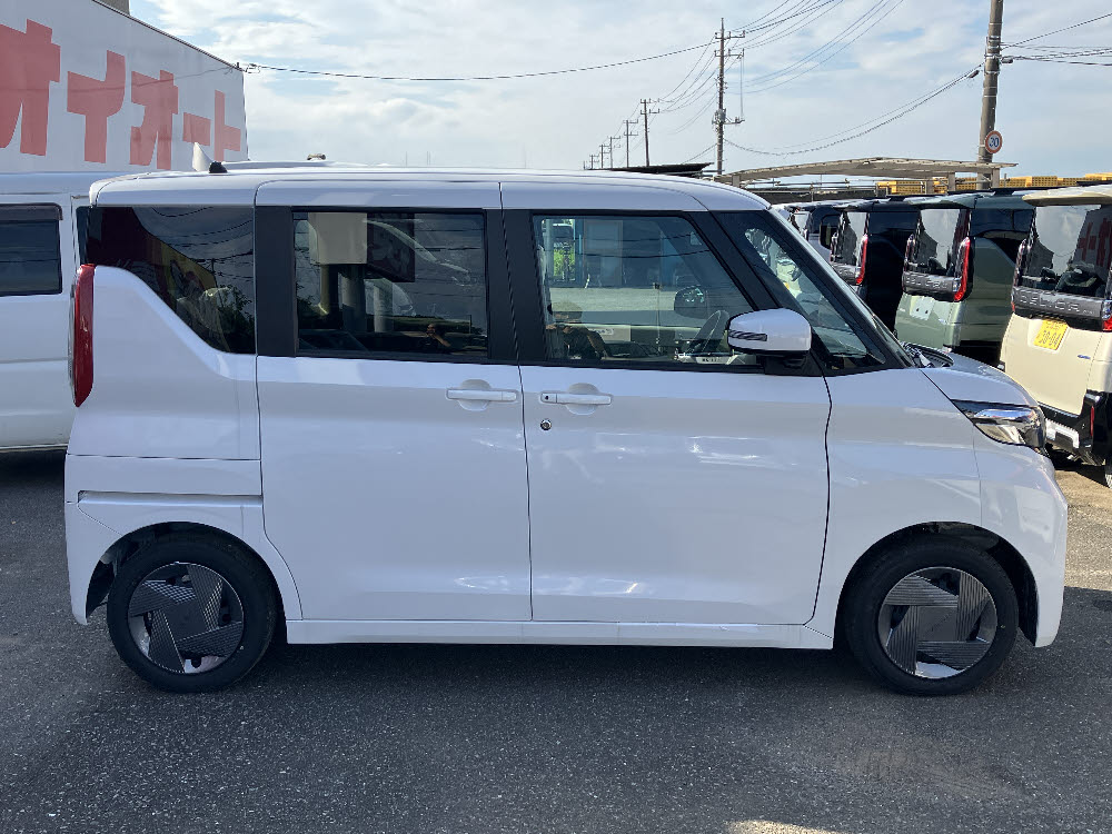 ニッサン　ルークス　X　3枚目