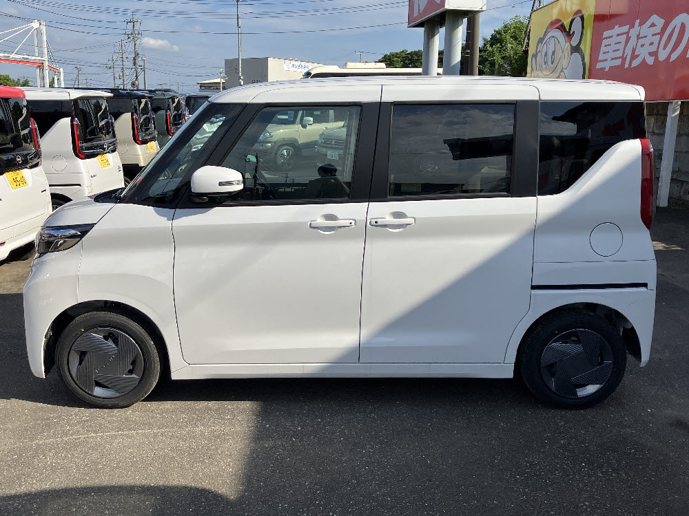 ニッサン　ルークス　X　4枚目