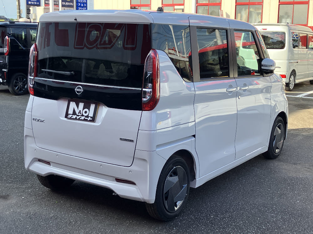 ニッサン　ルークス　X　5枚目