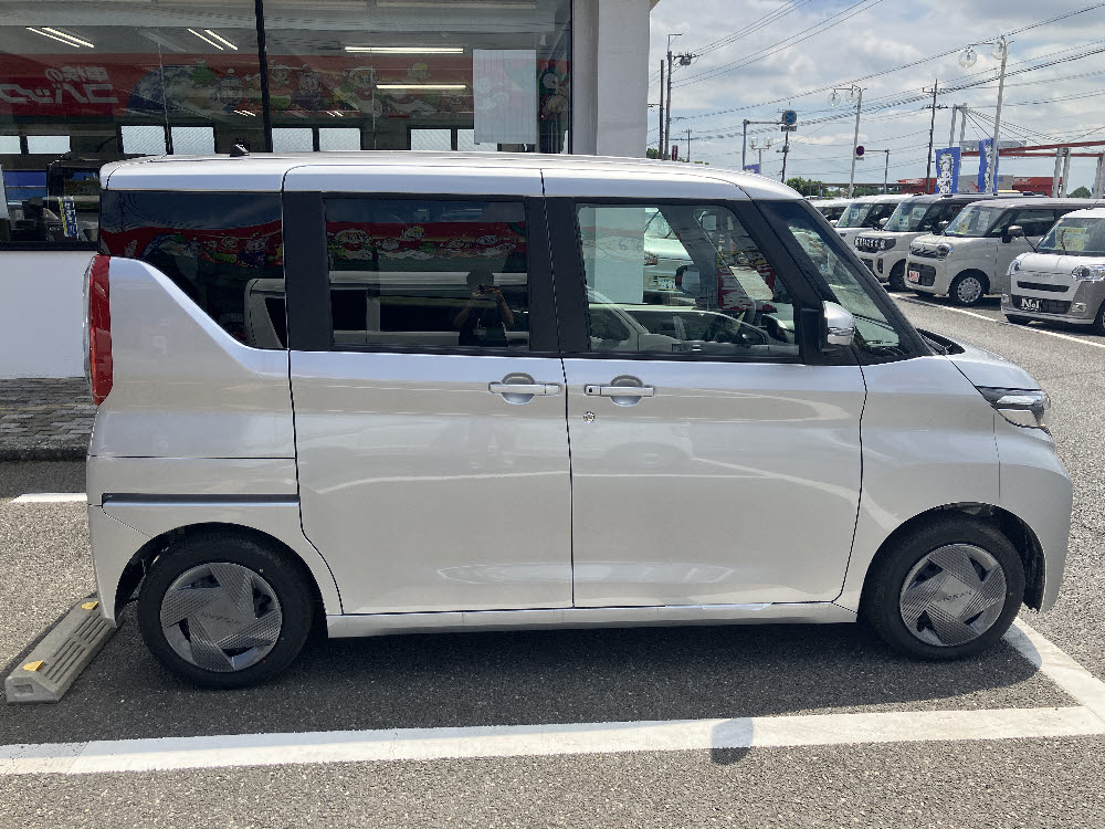 ニッサン ルークス X 3枚目