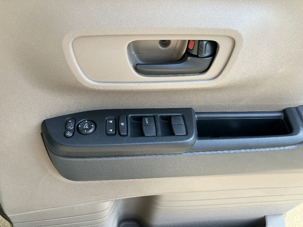 ホンダ　Ｎ ＢＯＸ ＪＯＹ　8インチDA19枚目