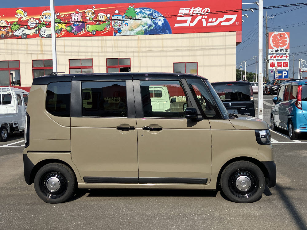 ホンダ　Ｎ ＢＯＸ ＪＯＹ　8インチDA3枚目