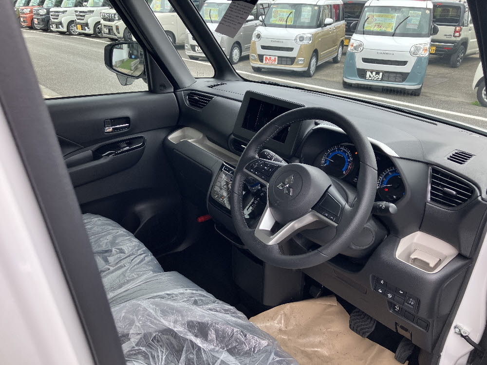 ミツビシ　デリカミニ　G11枚目