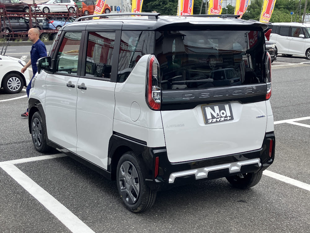 ミツビシ　デリカミニ　G6枚目