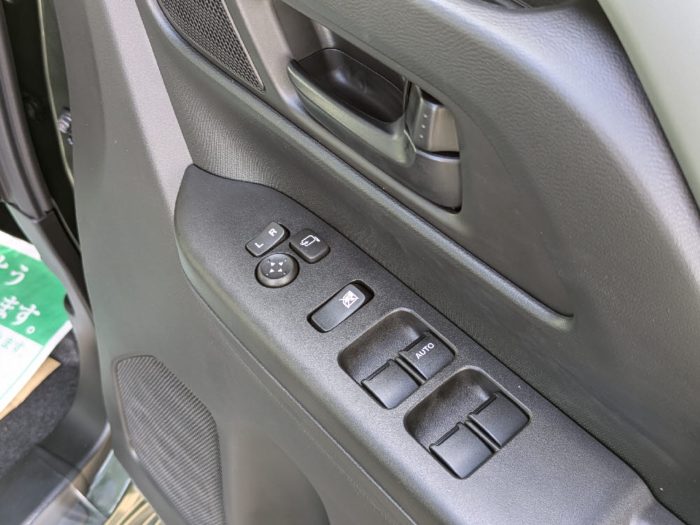 スズキ　スペーシアギア　XZ 全方位9ナビ11枚目