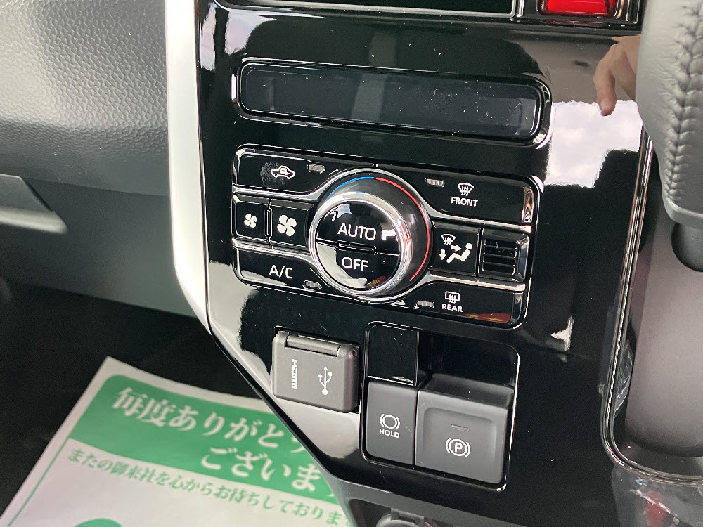 ダイハツ　トールカスタム　G 9インチDO付18枚目