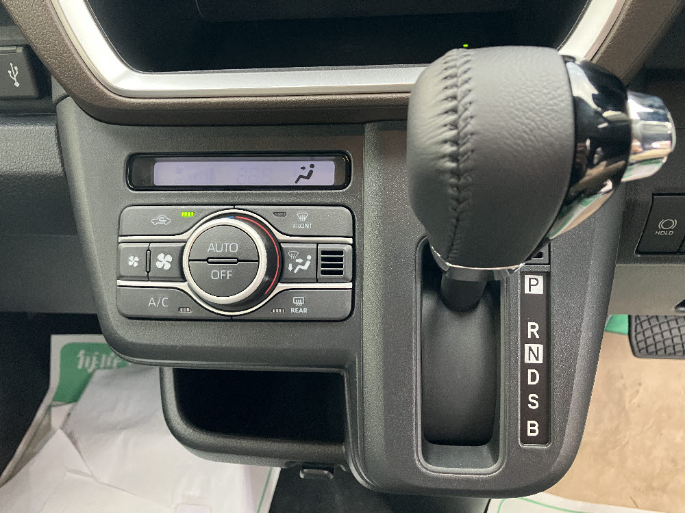 ダイハツ　ムーヴ　RS　9インチDO16枚目