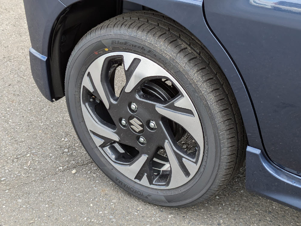 スズキ　スペーシアカスタム HYBRID XS 全方位9ナビ7枚目