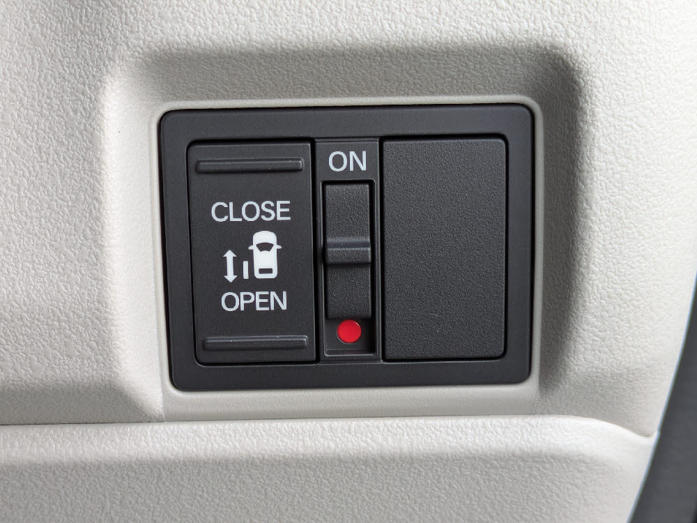 ホンダ　Ｎ ＢＯＸ　8インチナビ(VXM-245ZFEi)16枚目