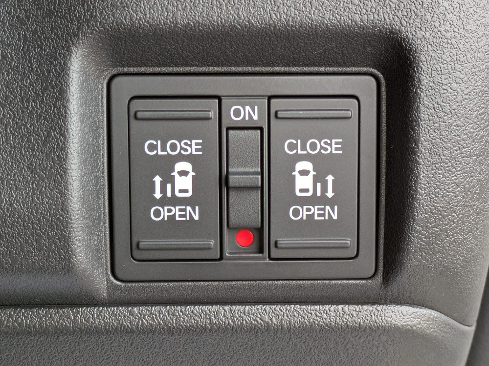 ホンダ　Ｎ ＢＯＸカスタム　ODレス16枚目