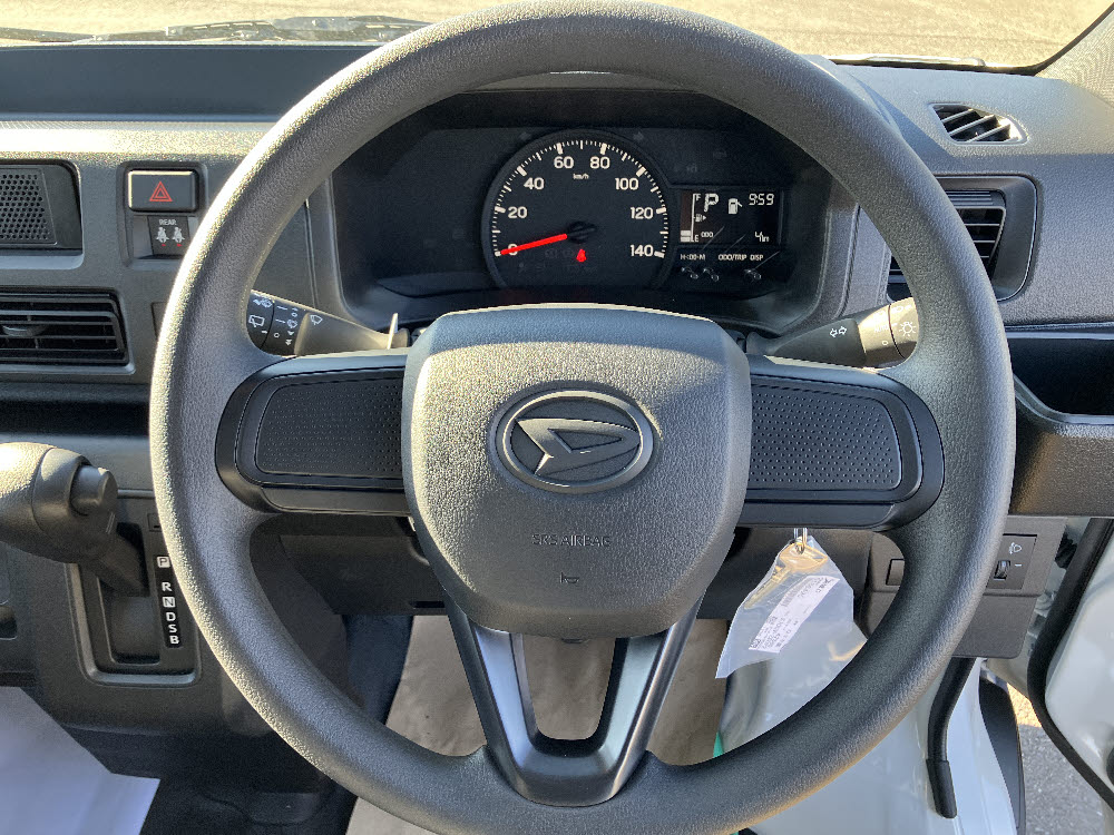 ダイハツ　ハイゼットカーゴ　デラックス12枚目