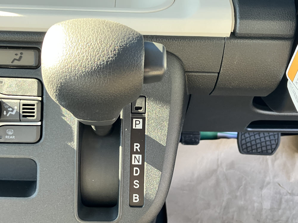 ダイハツ　ムーヴキャンバス　ストライプスX UGP ODレス17枚目