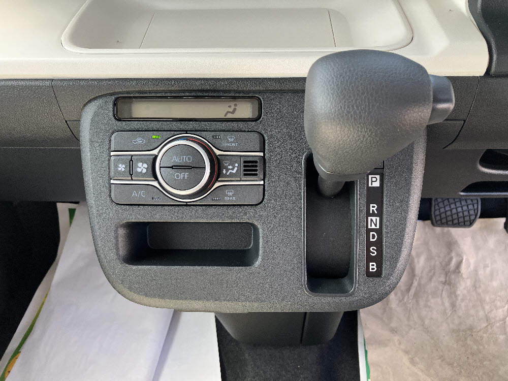 ダイハツ　ムーヴキャンバス　ストライプス X UGP ODレス18枚目