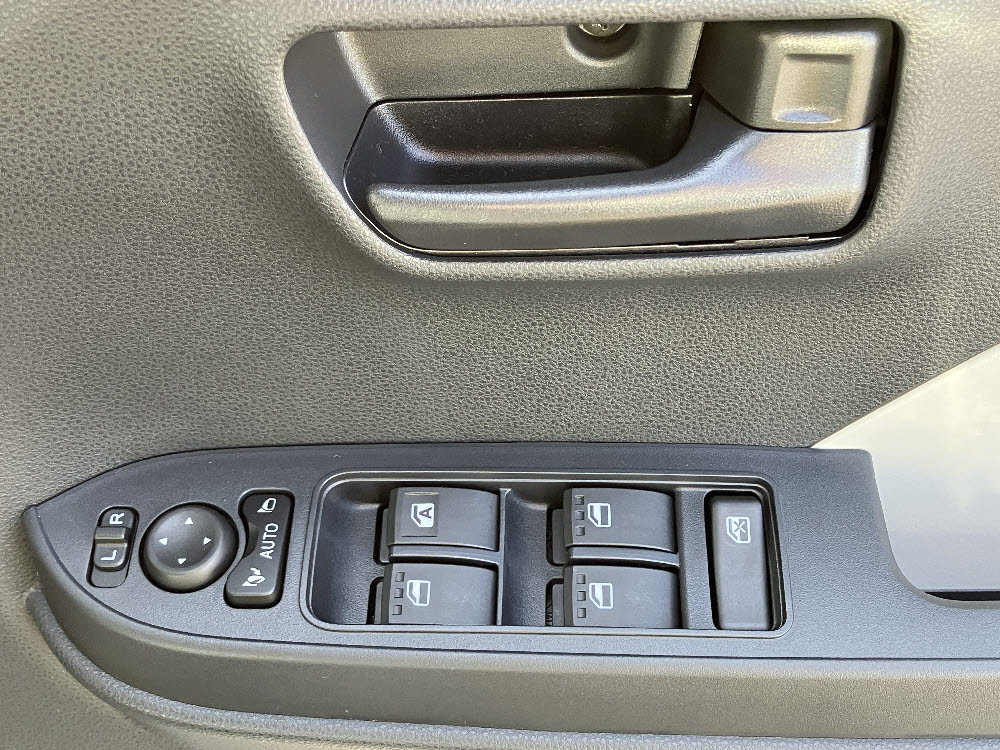 ダイハツ　タント　L UGP ODレス15枚目