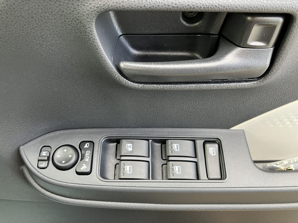 ダイハツ　タント　X UGP ODレス15枚目