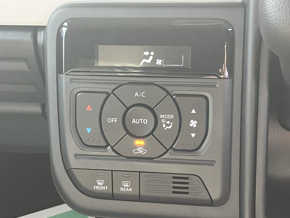 スズキ　スペーシア　HYBRID X ODレス16枚目