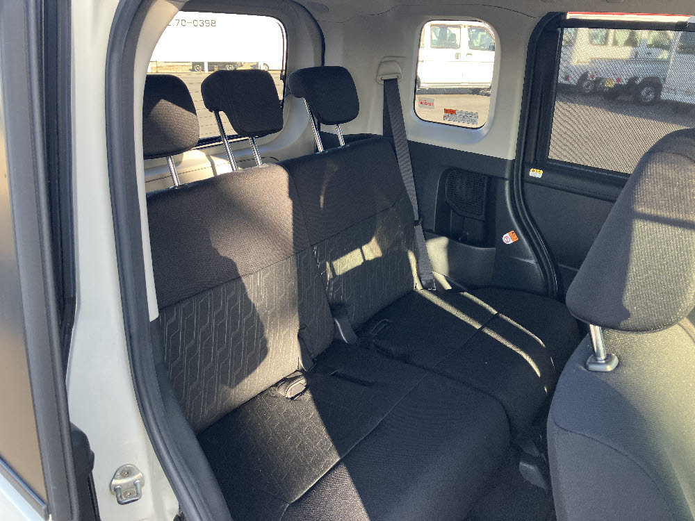 トヨタ　ルーミーカスタム　GT13枚目