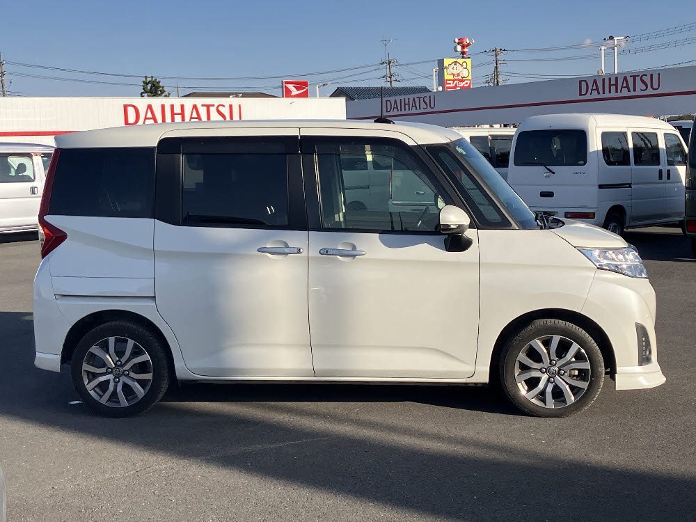 トヨタ　ルーミーカスタム　GT3枚目