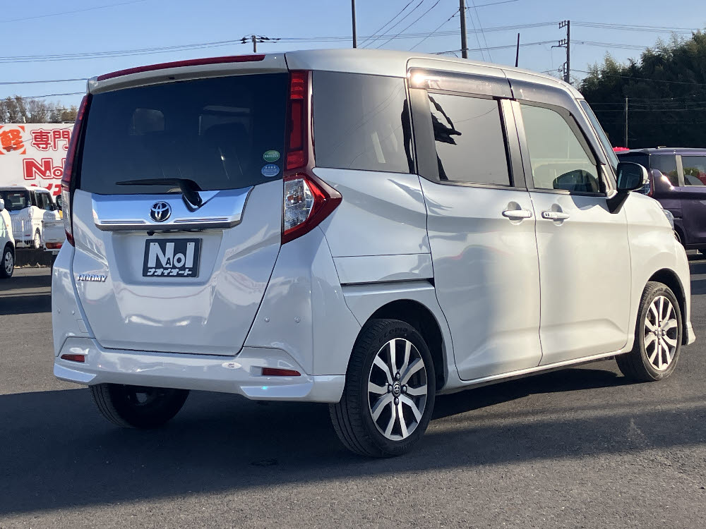 トヨタ　ルーミーカスタム　GT4枚目