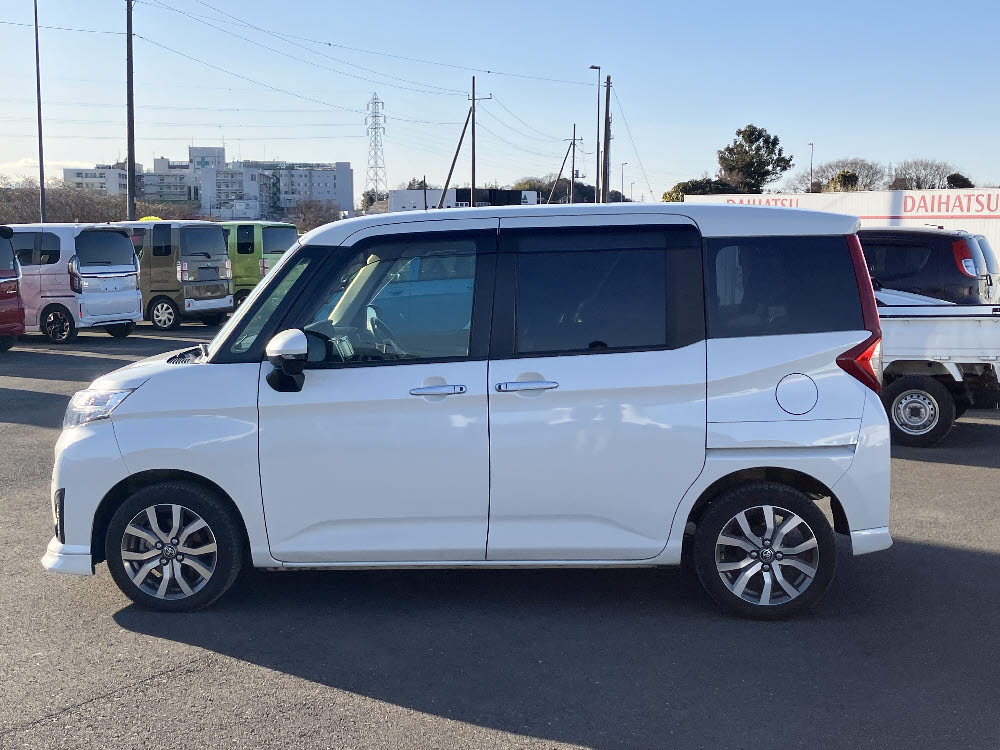 トヨタ　ルーミーカスタム　GT7枚目