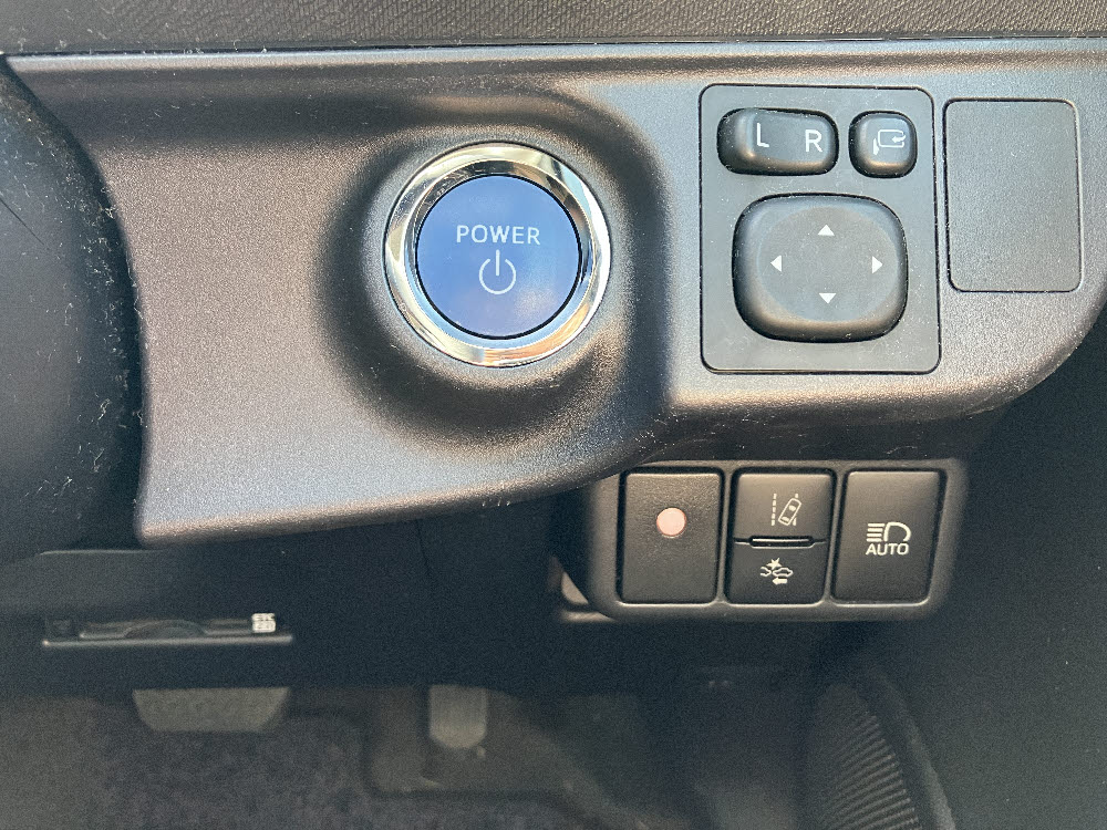 トヨタ　アクア　S スタイルブラック19枚目