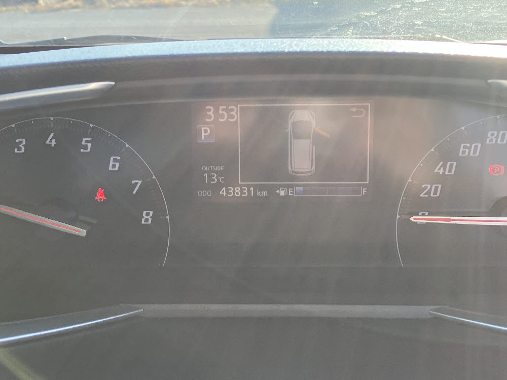 トヨタ　シエンタ　G13枚目