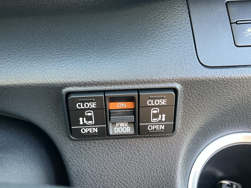 トヨタ　シエンタ　G18枚目