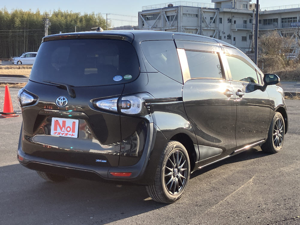 トヨタ　シエンタ　G4枚目