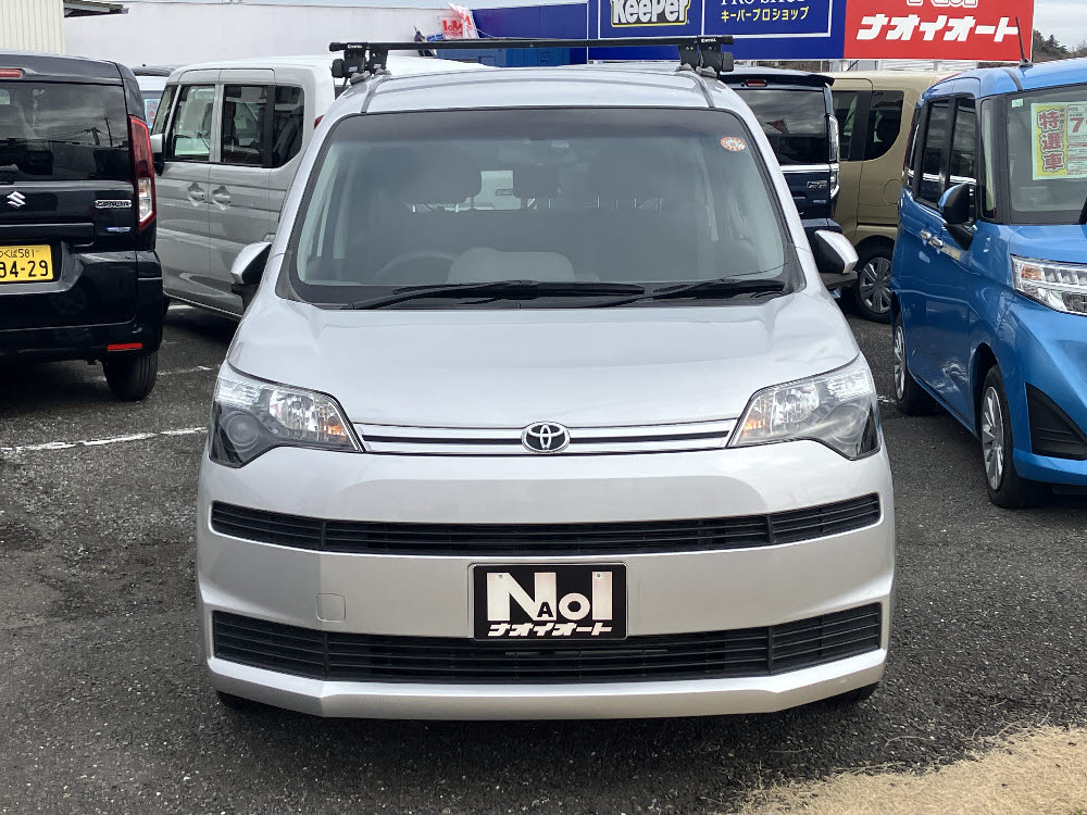 トヨタ　スペイド　F1枚目