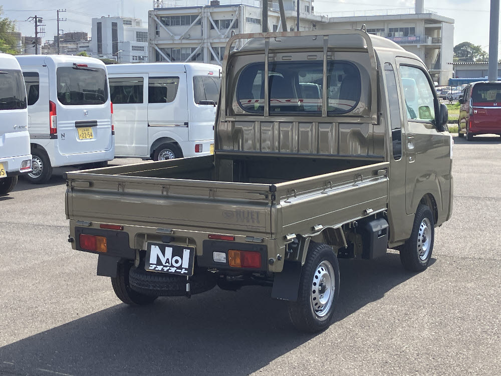 ダイハツ ハイゼットトラック ジャンボ STD 4WD CVT4枚目