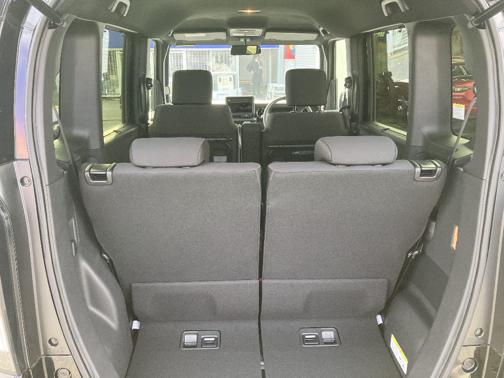 ホンダ　Ｎ ＢＯＸカスタム　ODレス9枚目