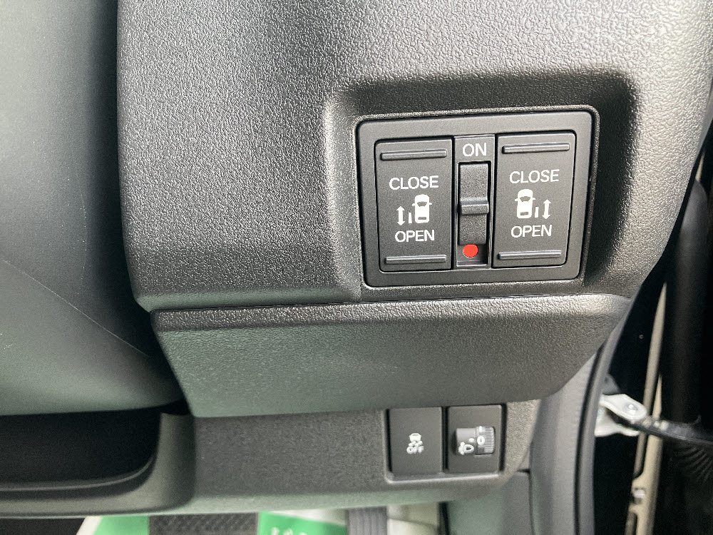 ホンダ　Ｎ ＢＯＸカスタム　ODレス17枚目