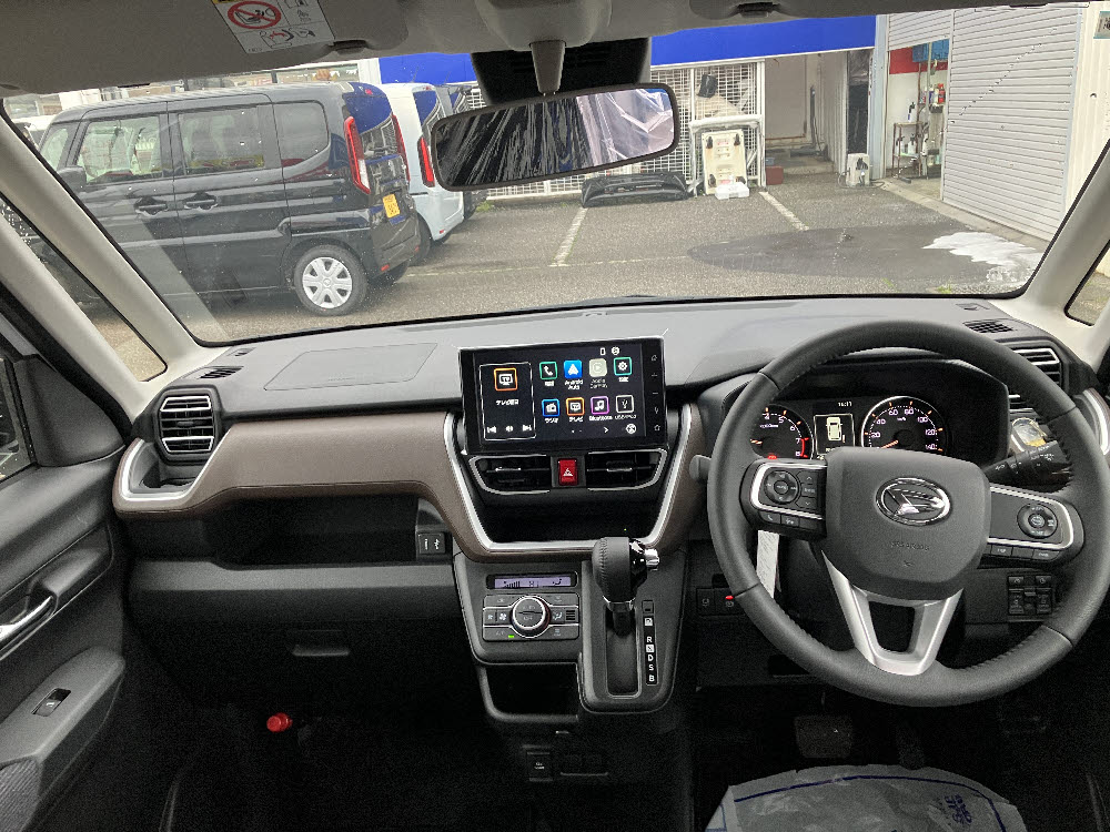 ダイハツ　ムーヴ　RS 純正9インチDA11枚目