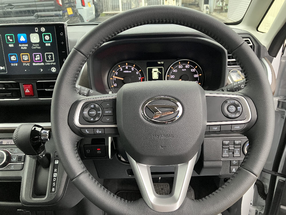 ダイハツ　ムーヴ　RS 純正9インチDA12枚目