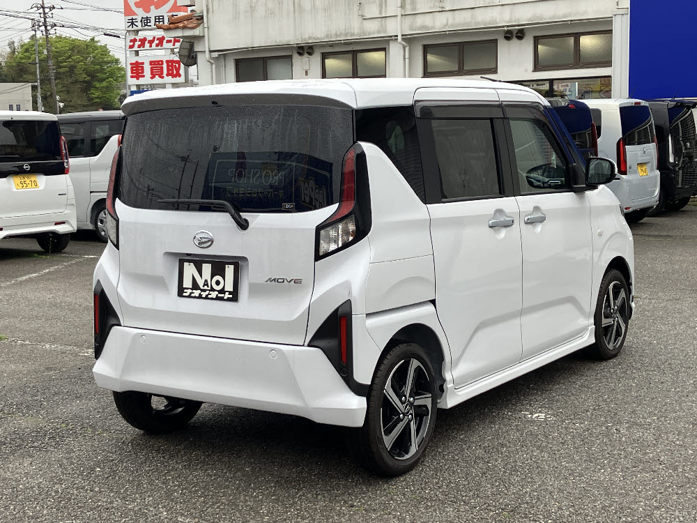 ダイハツ　ムーヴ　RS 純正9インチDA4枚目
