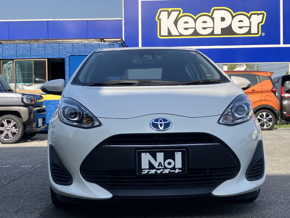 トヨタ　アクア　S 純正7インチナビ1枚目