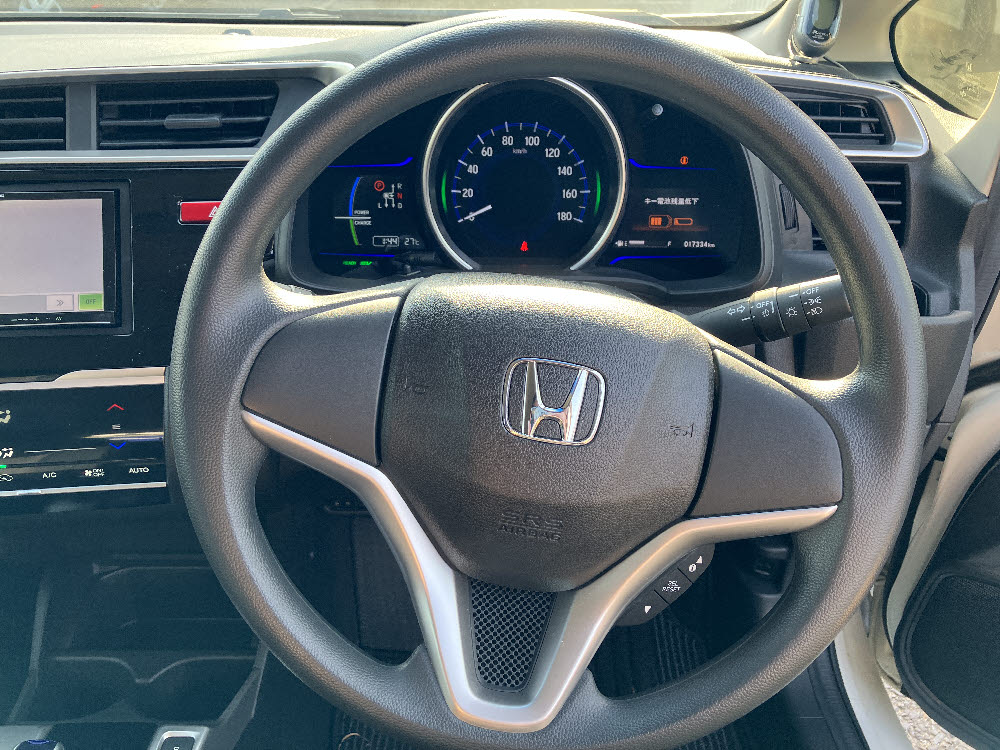 ホンダ　フィットハイブリット　F PKG 7インチナビ15枚目