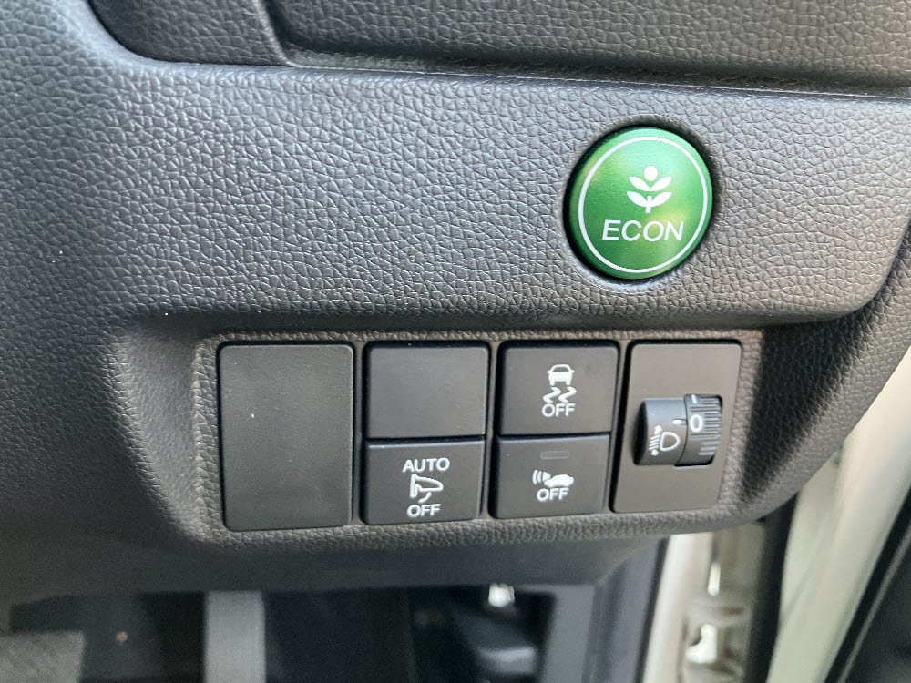 ホンダ　フィットハイブリット　F PKG 7インチナビ17枚目