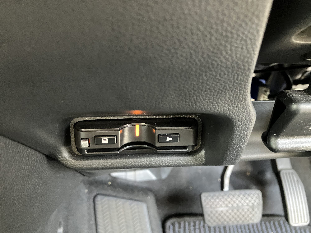 ホンダ　フィットハイブリット　F PKG 7インチナビ19枚目