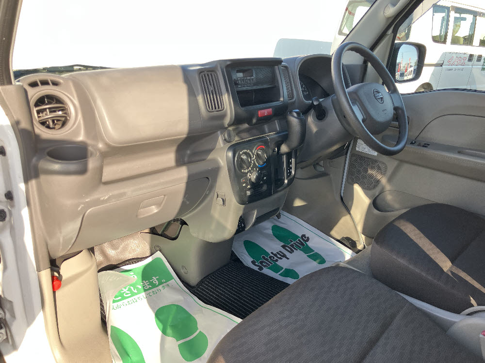ニッサン　ＮＶ１００クリッパー　V DX2枚目