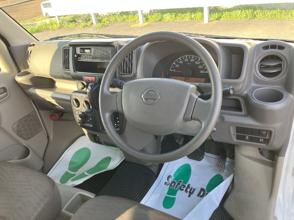 ニッサン　ＮＶ１００クリッパー　V DX3枚目