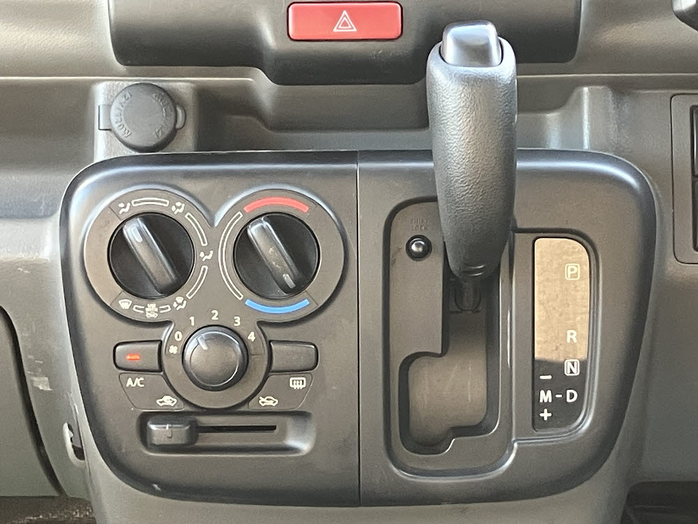 ニッサン　ＮＶ１００クリッパー　V DX7枚目