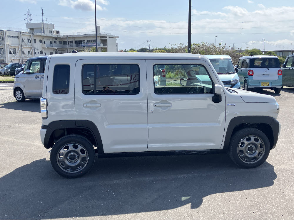 スズキ　ハスラー　HYBRID G 2WD3枚目