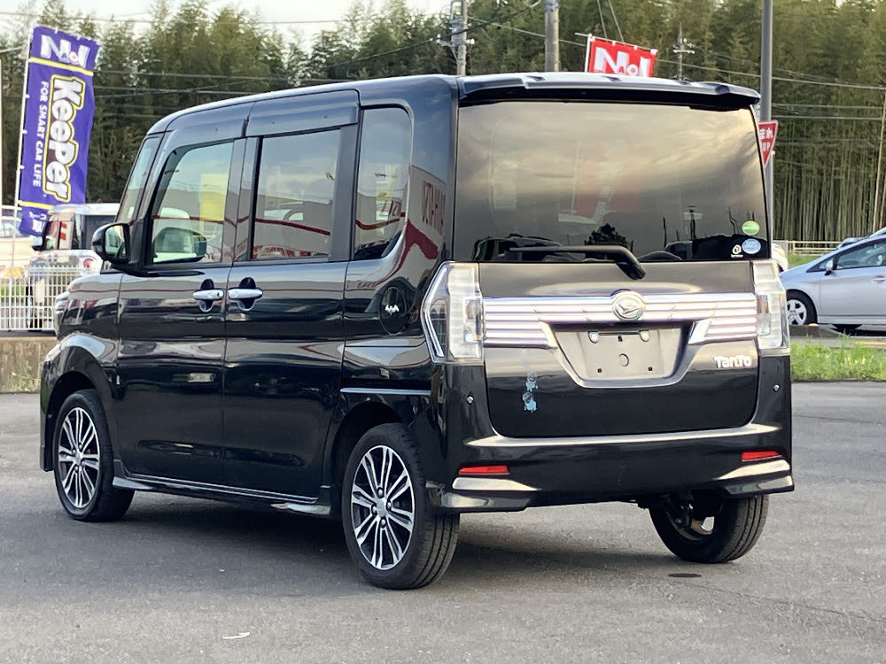 ダイハツ　タントカスタム　RS トップエディションリミテッドSAⅢ2枚目