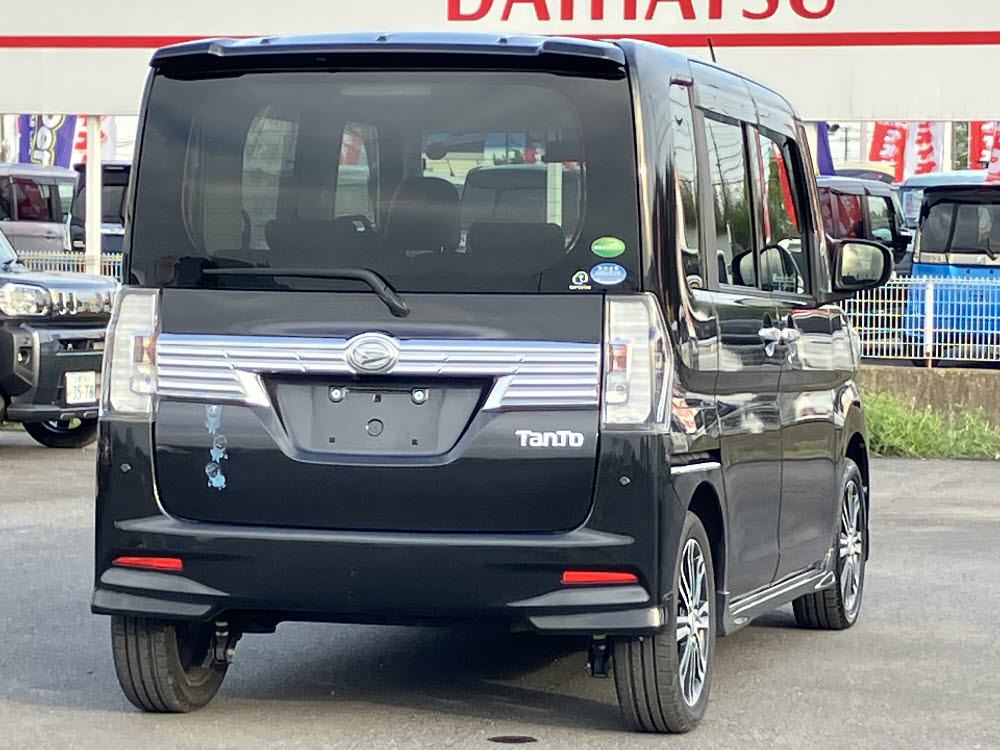ダイハツ　タントカスタム　RS トップエディションリミテッドSAⅢ4枚目