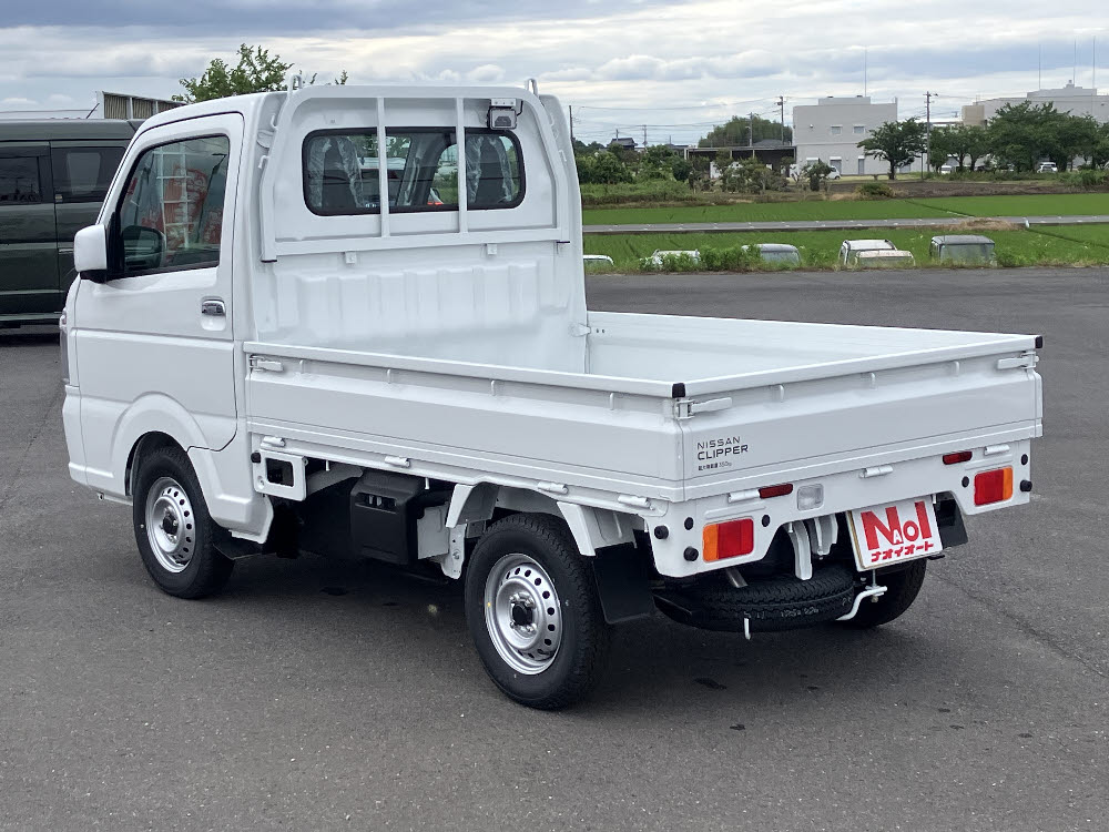ニッサン　ＮＴ１００クリッパー　GX 4WD 5MT6枚目