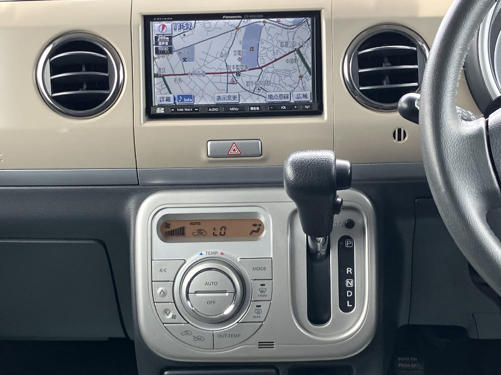 スズキ　ラパン　10thアニバーサリーリミテッド5枚目