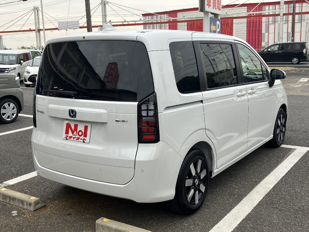 ホンダ　フリード　e:HEV AIR EX 純正8インチナビ 4枚目