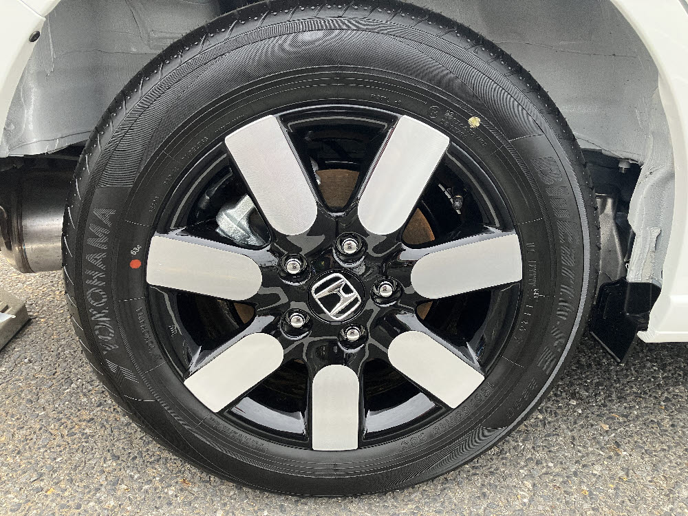 ホンダ　フリード　e:HEV AIR EX 純正8インチナビ 8枚目